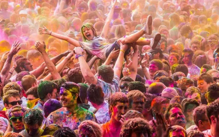Holi
