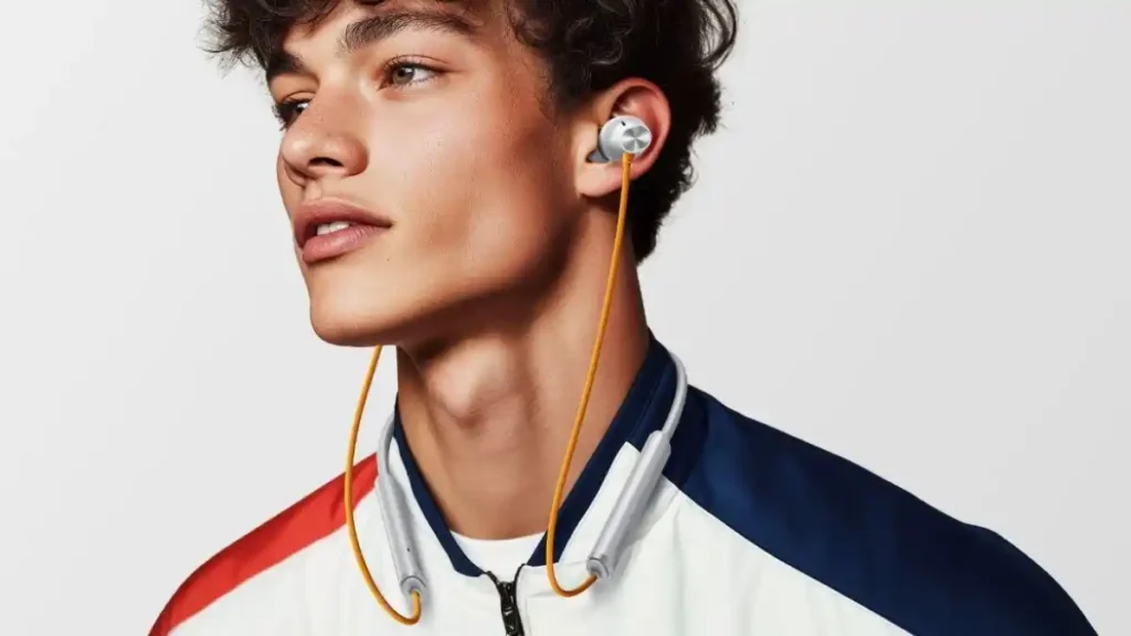 Neckband